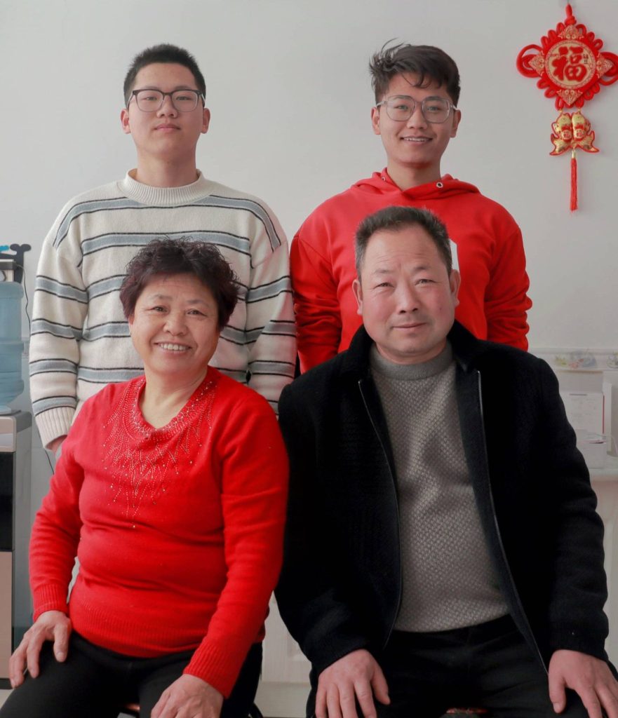 6. Gen and his Family e1761828138643 - Demoucelle Parkinson Charity