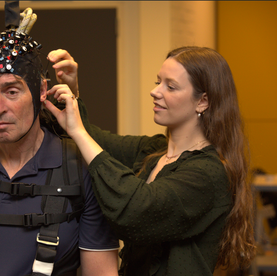Maaike Goris photos lab picture3 - Demoucelle Parkinson Charity