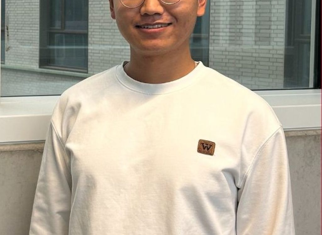 Gen-Li_portrait-picture